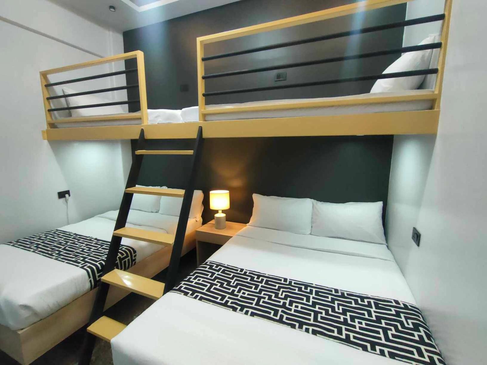 Sands Hotel Nasugbu Zewnętrze zdjęcie