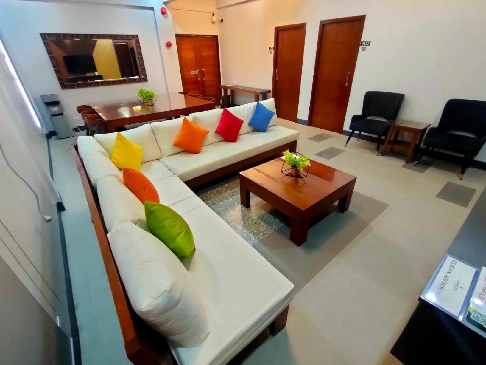 Sands Hotel Nasugbu Zewnętrze zdjęcie